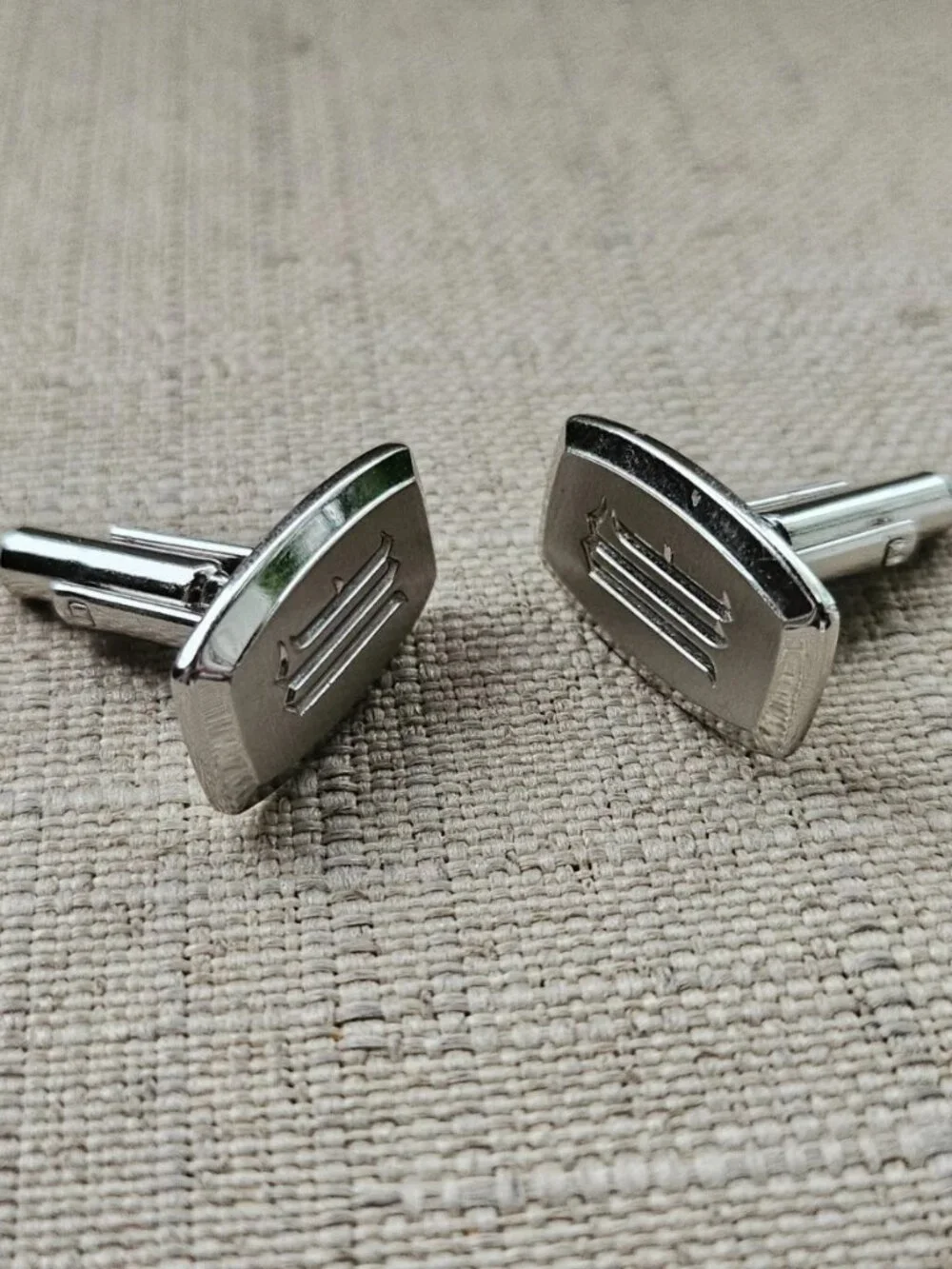 Vintage Hickok Men Cuff Links Silver Tone Shirt Cufflinks Stud Made in USA